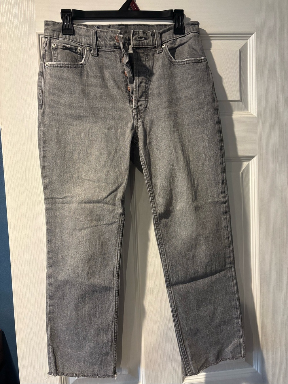 GAP Women’s Light Gray Straight Jeans